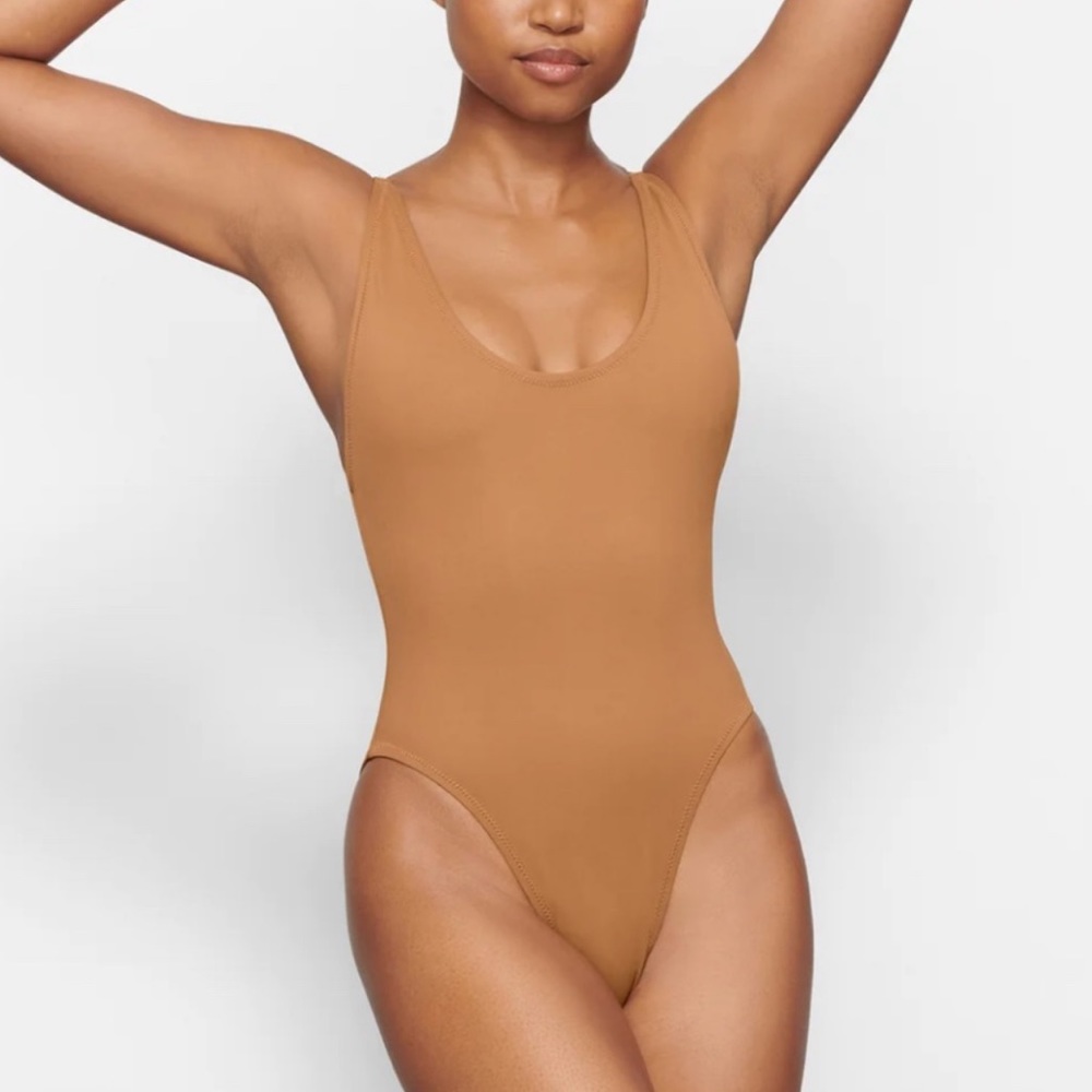 SKIMS NWT Swim Scoop Neck OnePiece - Almond